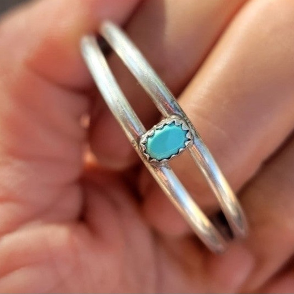 Native American 925 sterling silver Sleeping Beauty turquoise baby bracelet
